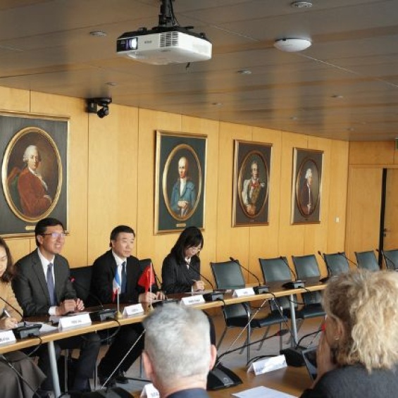 Initiatives à l'international